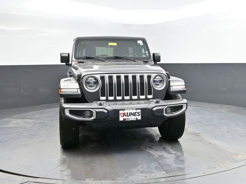 Used 2020 Jeep Wrangler Unlimited Sahara image 4