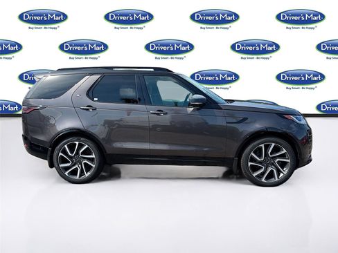 Used 2024 Land Rover Discovery Metropolitan Edition AWD/4WD image 8