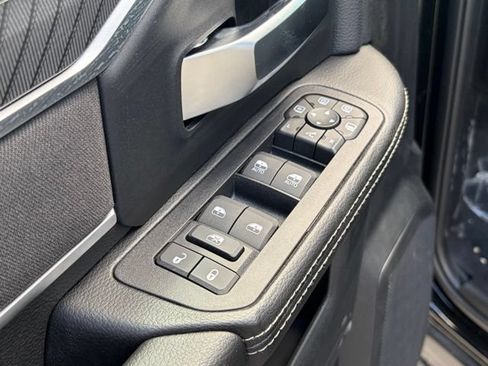 New 2026 RAM 2500 Big Horn AWD/4WD image 13