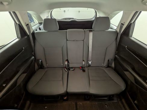 Used 2020 Kia Sorento S image 28