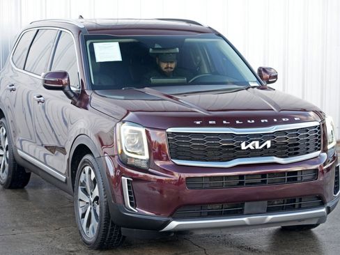Used 2022 Kia Telluride S image 55