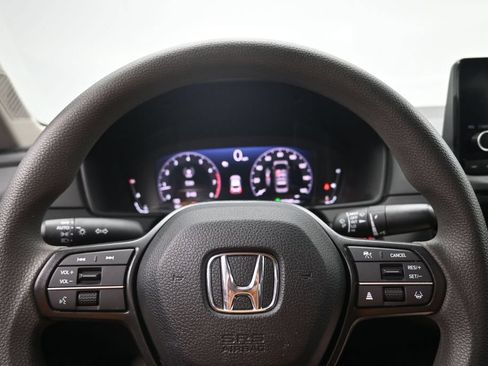 Used 2023 Honda Accord EX image 13