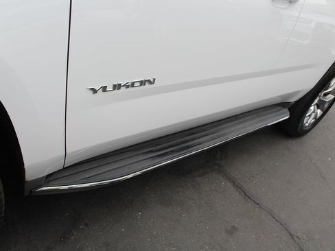 Used 2015 GMC Yukon SLT w/ Open Road Package image 12