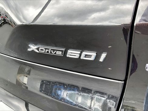 Used 2019 BMW X5 xDrive50i w/ M Sport Package image 9