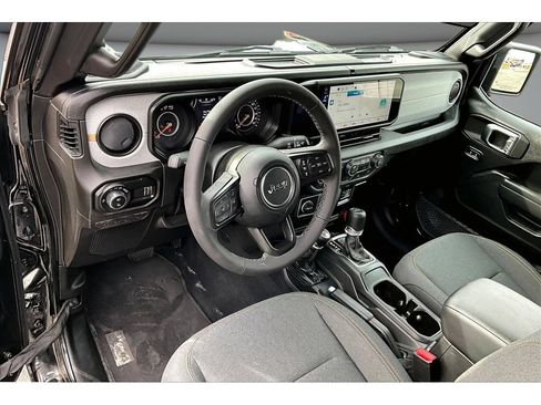 Used 2026 Jeep Gladiator Sport AWD/4WD image 16