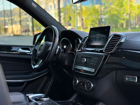 Used 2019 Mercedes-Benz GLS 550 4MATIC image 25