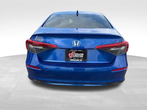 Used 2022 Honda Civic LX image 6