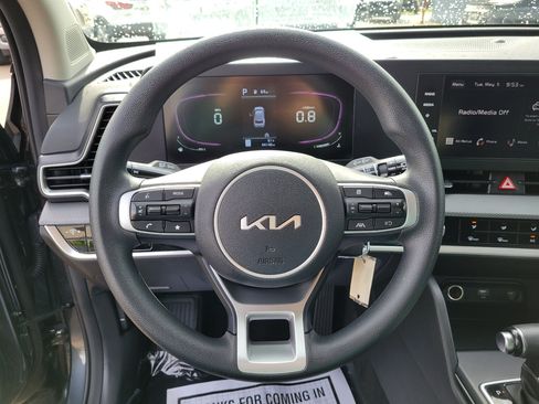 Used 2023 Kia Sportage LX FWD image 21