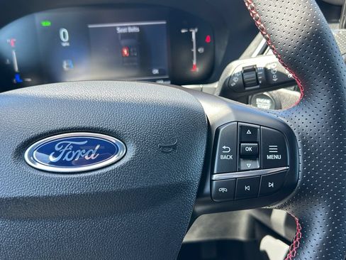 Used 2025 Ford Escape ST-Line w/ Equipment Group 301A FWD image 17