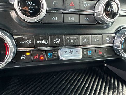 Certified 2025 Ford F150 Raptor AWD/4WD image 30