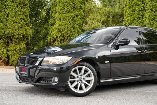 Used 2010 BMW 328i Sedan RWD image 3