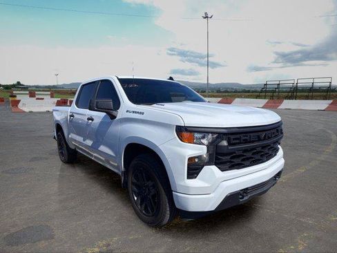 Used 2026 Chevrolet Silverado 1500 Custom RWD image 2