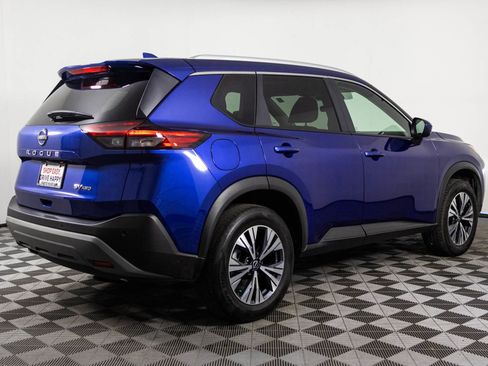 Used 2023 Nissan Rogue SV w/ SV Premium B Package image 16