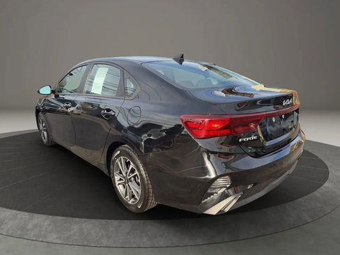 Used 2023 Kia Forte LXS image 7