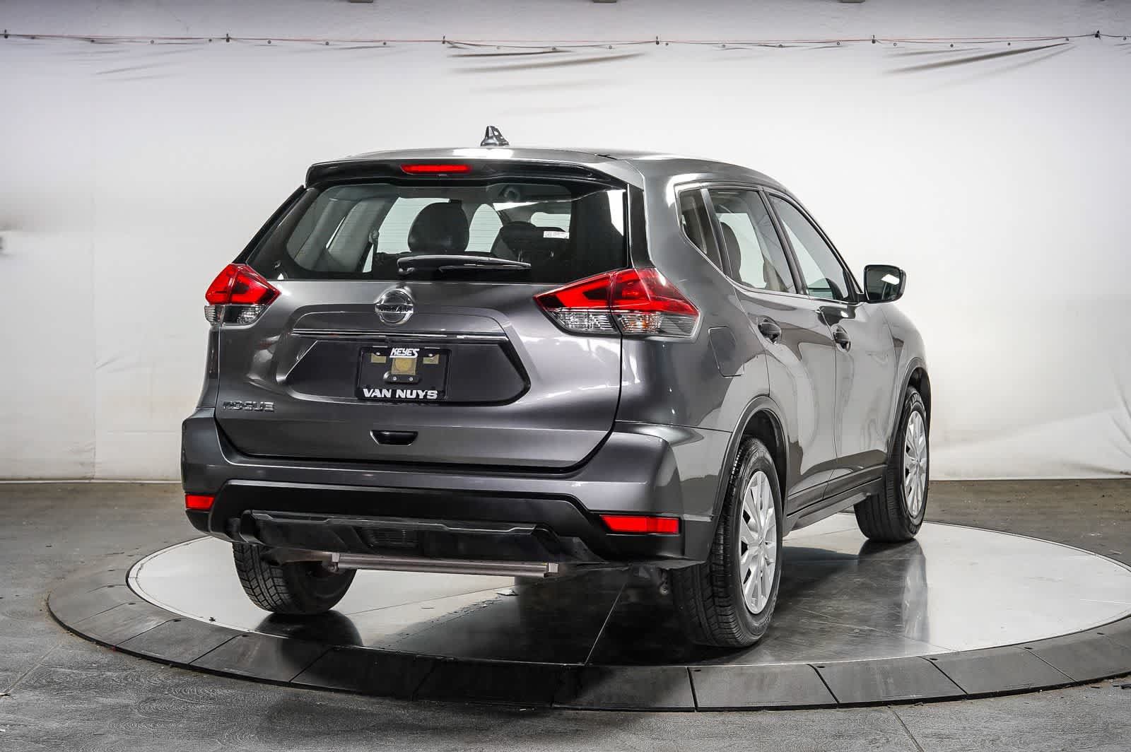 Used 2018 Nissan Rogue S FWD image 4