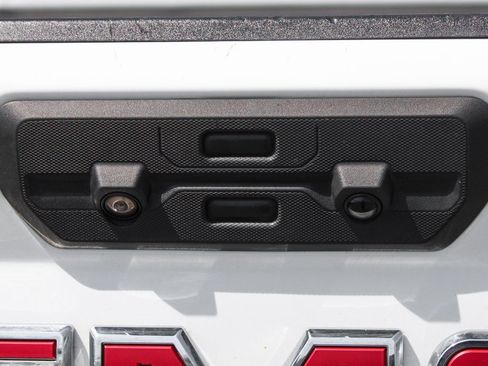 Used 2020 GMC Sierra 2500 AT4 image 46