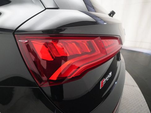 Used 2018 Audi SQ5 Premium Plus w/ S Sport Package AWD/4WD image 34