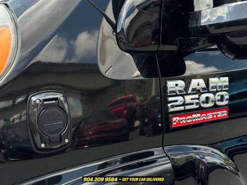Used 2015 RAM ProMaster 2500 w/ Premium Appearance Group FWD image 11