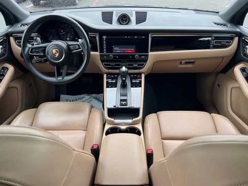 Used 2022 Porsche Macan AWD/4WD image 10