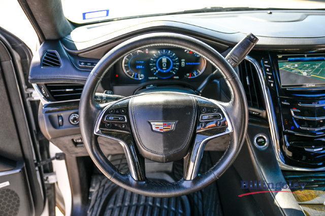 Used 2017 Cadillac Escalade Platinum AWD/4WD image 12