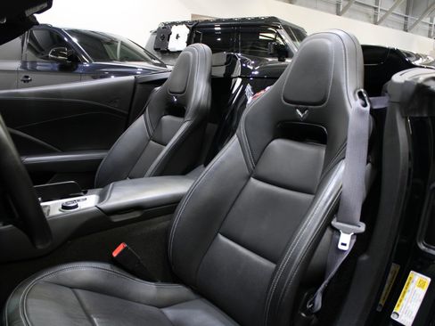 Used 2014 Chevrolet Corvette Stingray Convertible w/ 3LT Preferred Equipment Group RWD image 24