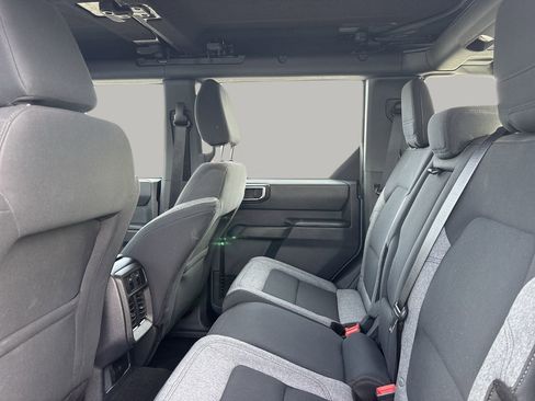 Used 2025 Ford Bronco 4-Door image 16