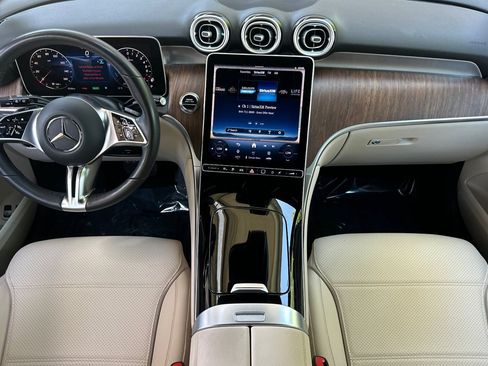 Certified 2025 Mercedes-Benz GLC 350e 4MATIC image 15