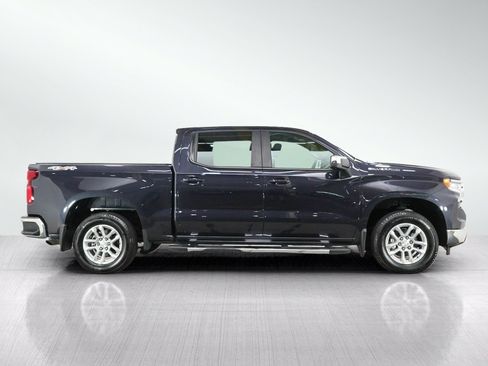 Used 2023 Chevrolet Silverado 1500 LT AWD/4WD image 6