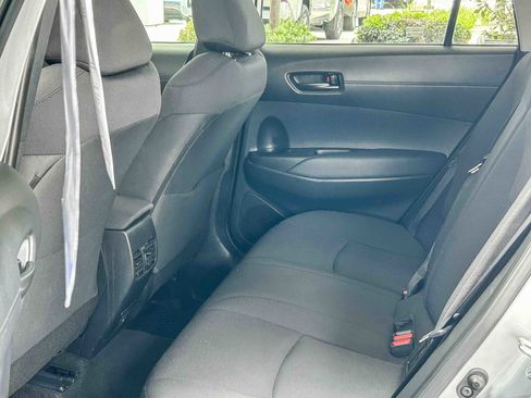 Used 2024 Toyota Corolla Cross LE w/ Moonroof Package AWD/4WD image 17