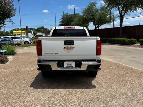 Used 2018 Chevrolet Colorado W/T w/ WT Convenience Package AWD/4WD image 9