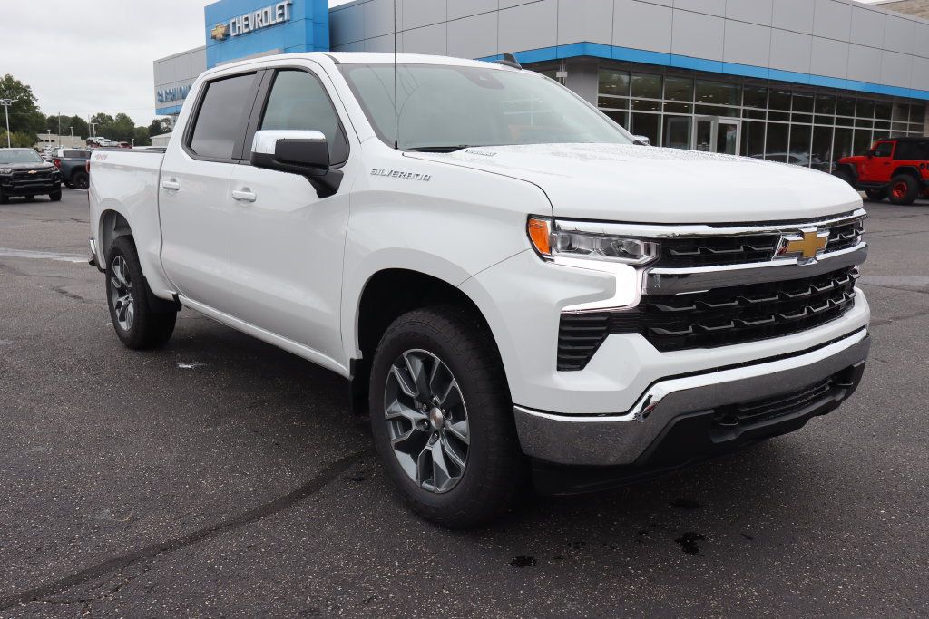 New 2026 Chevrolet Silverado 1500 LT AWD/4WD image 2