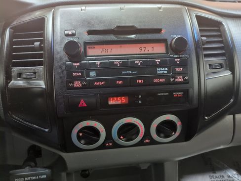Used 2009 Toyota Tacoma 2WD Regular Cab image 17