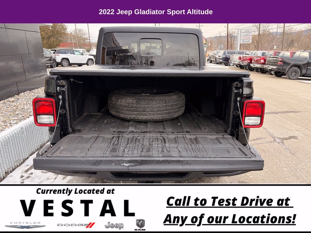 Used 2022 Jeep Gladiator Sport AWD/4WD image 9