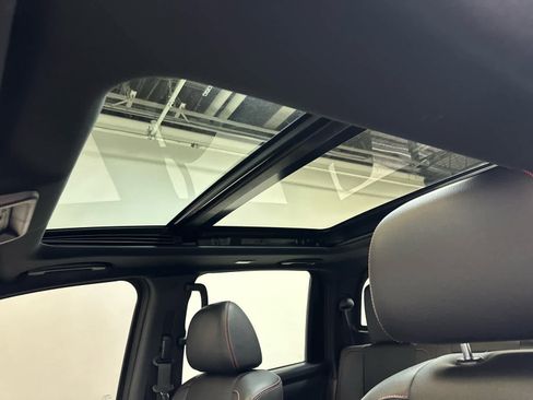 Certified 2024 Nissan Titan PRO-4X w/ Pro-4x Convenience Package image 33