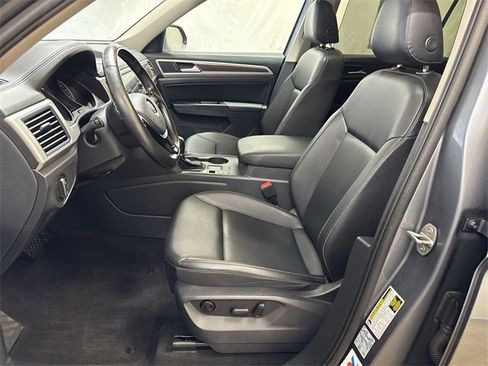 Used 2019 Volkswagen Atlas SE w/ Panoramic Sunroof Package image 10