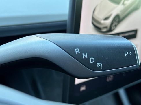 Used 2021 Tesla Model Y Long Range image 36