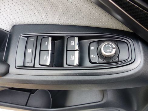 Used 2019 Subaru Crosstrek 2.0i Limited w/ Popular Package #4 image 20