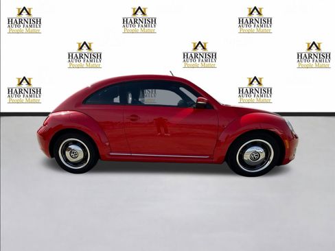 Used 2014 Volkswagen Beetle 1.8T FWD image 7