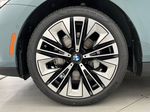 Used 2026 BMW 530i w/ Convenience Package RWD image 22