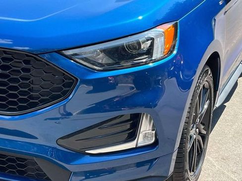 Certified 2024 Ford Edge ST-Line AWD/4WD image 9