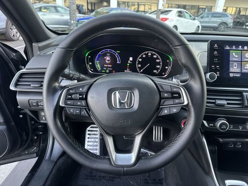 Used 2022 Honda Accord Sport image 11