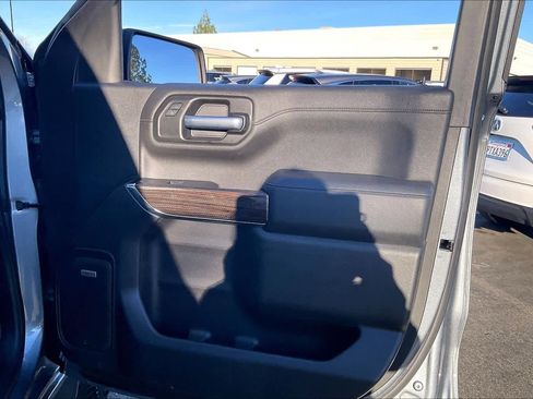 Used 2019 Chevrolet Silverado 1500 LT Trail Boss image 24