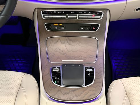 Used 2021 Mercedes-Benz E 350 4MATIC Sedan image 26