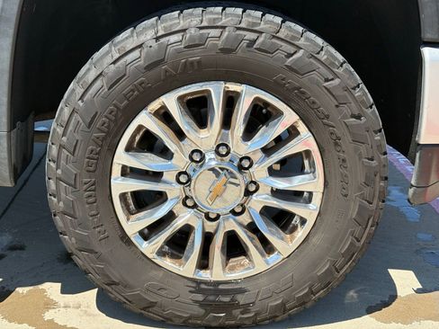 Certified 2021 Chevrolet Silverado 2500 High Country AWD/4WD image 8