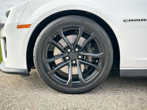 Used 2014 Chevrolet Camaro ZL1 image 46
