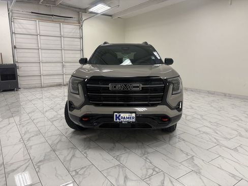 New 2026 GMC Terrain AT4 w/ LPO, Black Badging Package AWD/4WD image 32