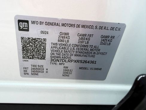 Used 2024 Chevrolet Equinox EV LT FWD image 30