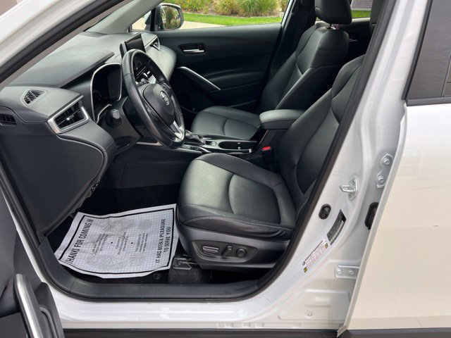 Used 2023 Toyota Corolla Cross XLE w/ Convenience Package AWD/4WD image 25