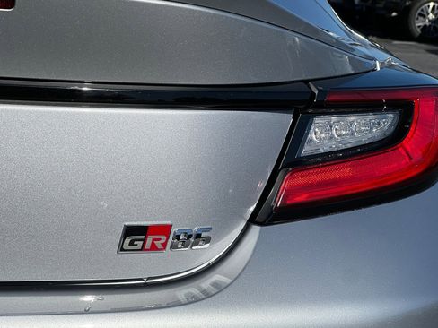 Certified 2022 Toyota GR86 Premium image 14