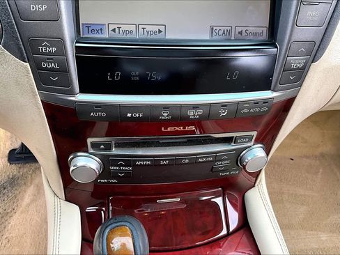 Used 2012 Lexus LS 460 AWD image 31